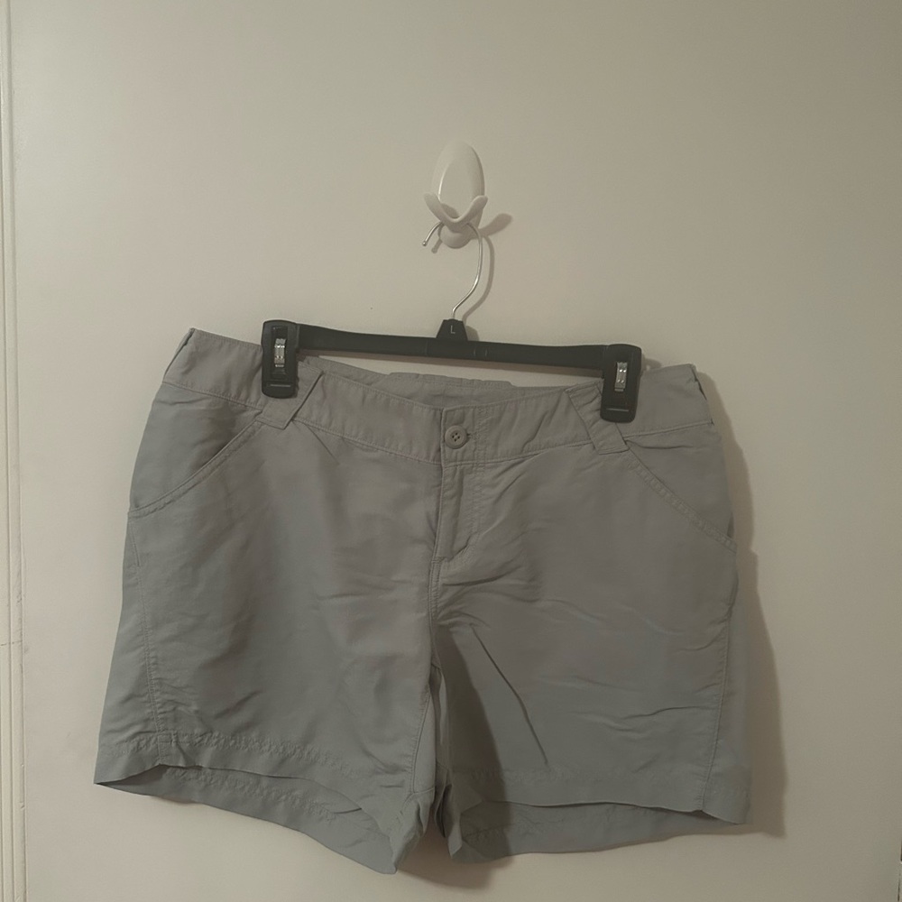 Columbia Gray Cargo Shorts Lightweight Casual